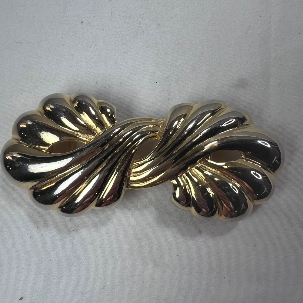 Vintage Mimi di N 1985 Gold Tone Ribbed Shell Statement Belt Buckle Womens